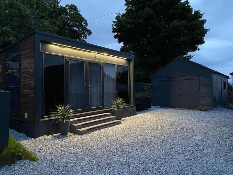 Neptunes Pod Fort William Exterior photo